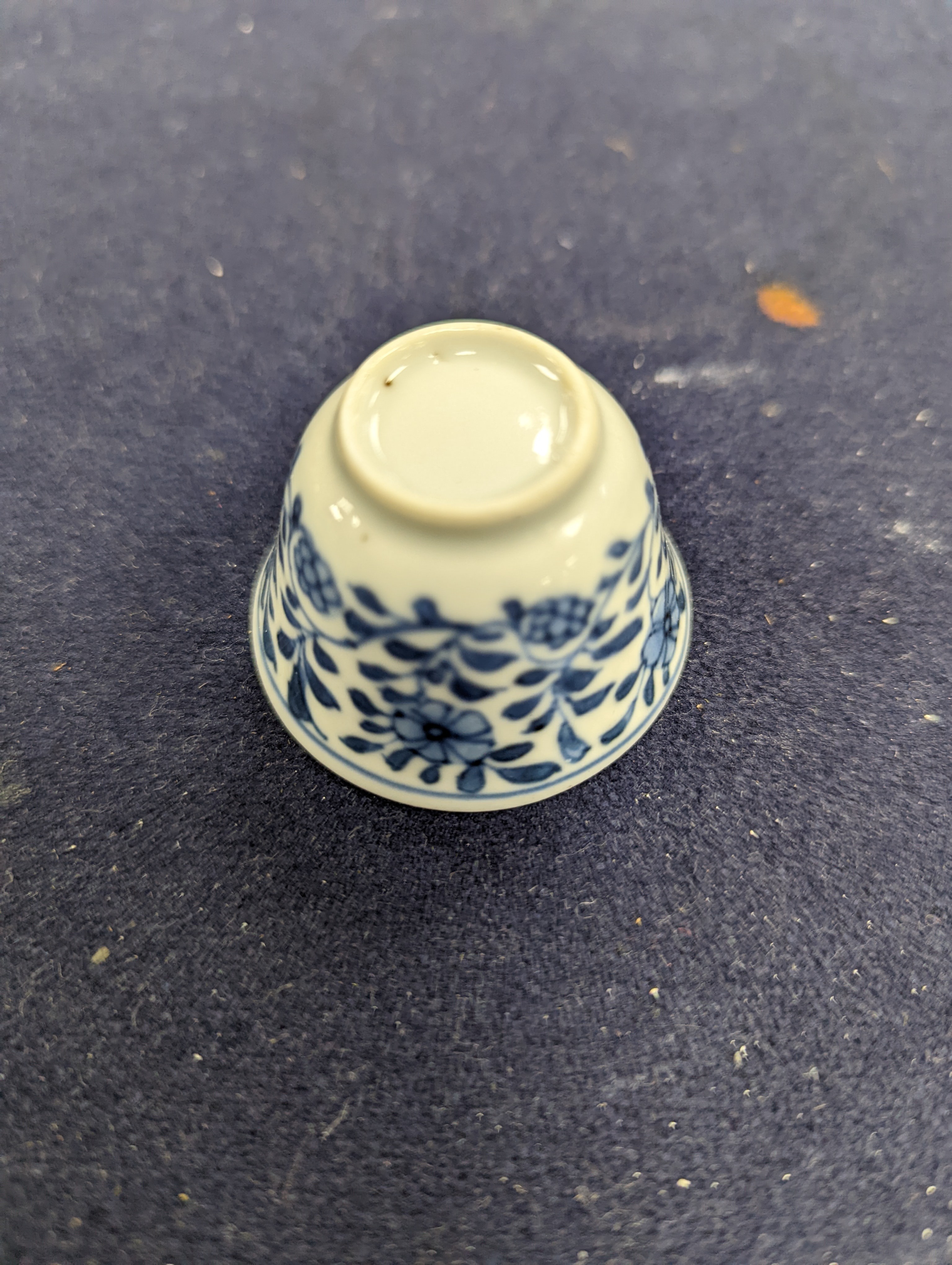 Six Chinese export porcelain teabowls and saucers, Kangxi to early Qianlong period. Provenance - Mona Sattin collection of miniature cups and saucers, collection no.s 310, 317, 324-326 and 328.